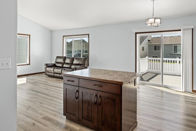 5926 56th Avenue S, Fargo, ND 58104