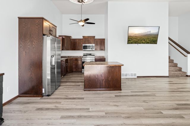 5926 56th Avenue S, Fargo, ND 58104