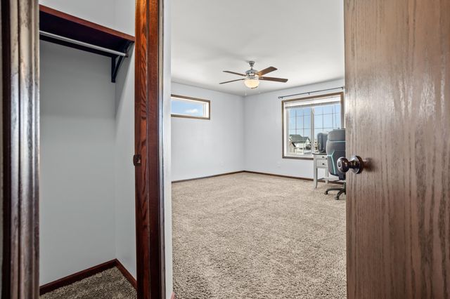 5926 56th Avenue S, Fargo, ND 58104