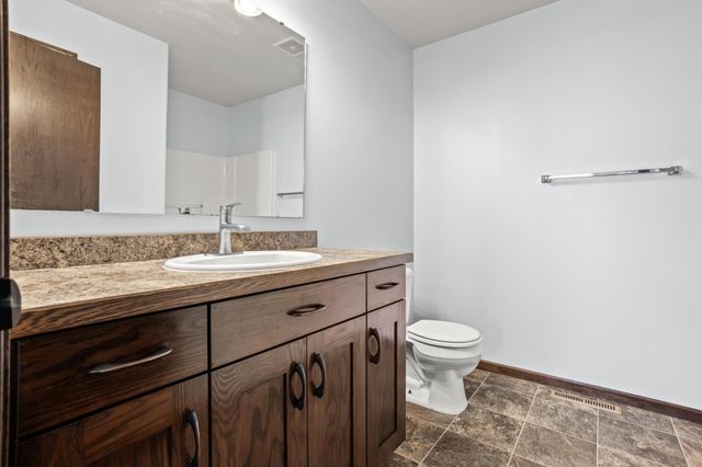 5926 56th Avenue S, Fargo, ND 58104
