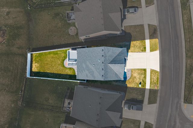 5926 56th Avenue S, Fargo, ND 58104