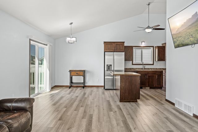 5926 56th Avenue S, Fargo, ND 58104