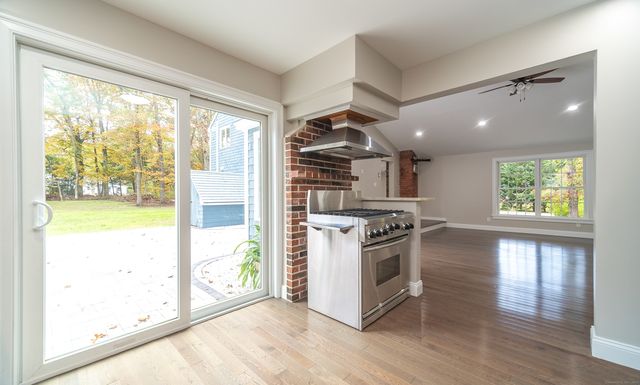 882 Killingworth Road, Haddam, CT 06441