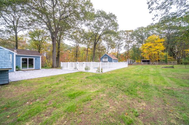 882 Killingworth Road, Haddam, CT 06441