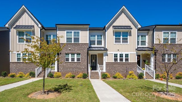 114 Glencoe Lane 102, Mooresville, NC 28117