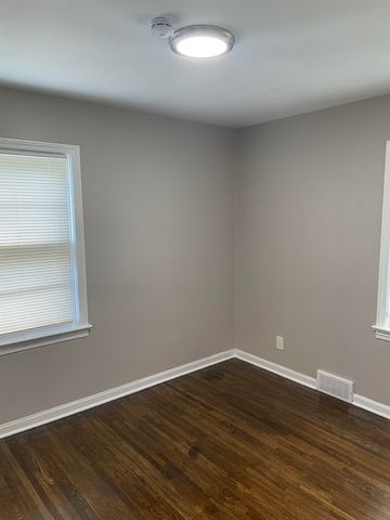 6160 E Boston St, Wichita, KS 67218