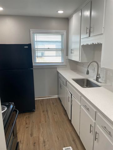 6160 E Boston St, Wichita, KS 67218