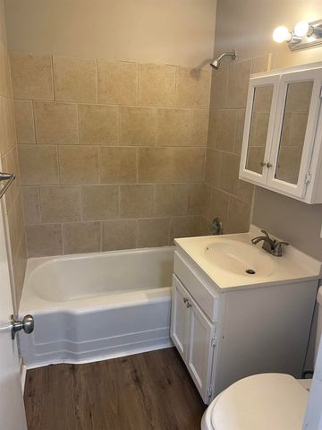 6160 E Boston St, Wichita, KS 67218