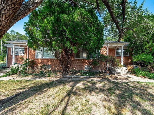 6160 E Boston St, Wichita, KS 67218
