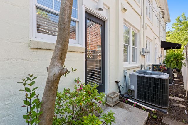 43 St Margaret Street C, Charleston, SC 29403