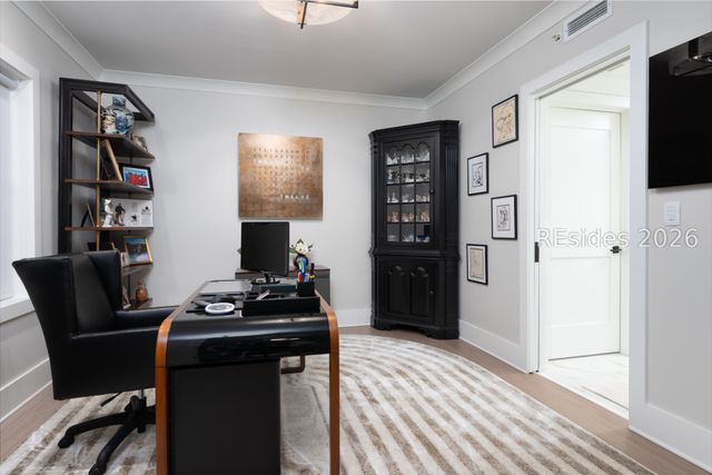 63 Skull Creek Dr Apt 104, Hilton Head Island, SC 29926