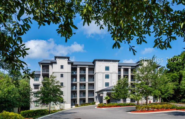 63 Skull Creek Dr Apt 104, Hilton Head Island, SC 29926
