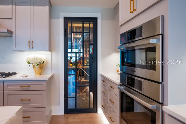 63 Skull Creek Dr Apt 104, Hilton Head Island, SC 29926