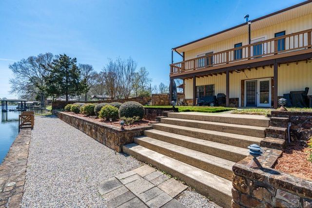 1693 Treasure Isle Road, Hot Springs, AR 71913