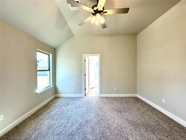 9336 NW 143rd Street, Yukon, OK 73099