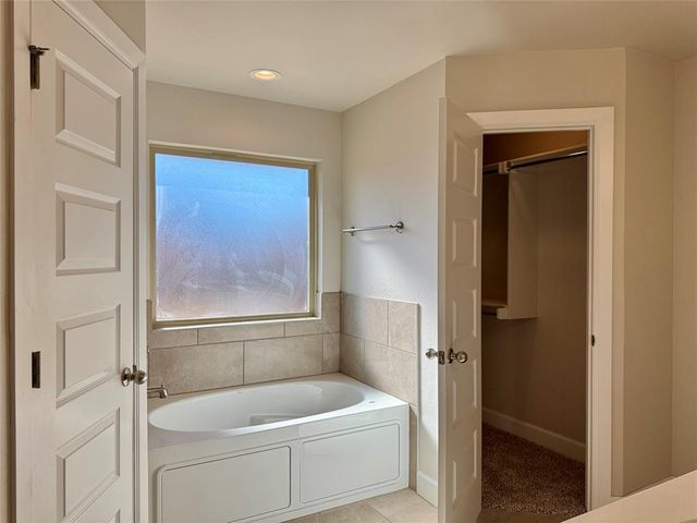 9336 NW 143rd Street, Yukon, OK 73099