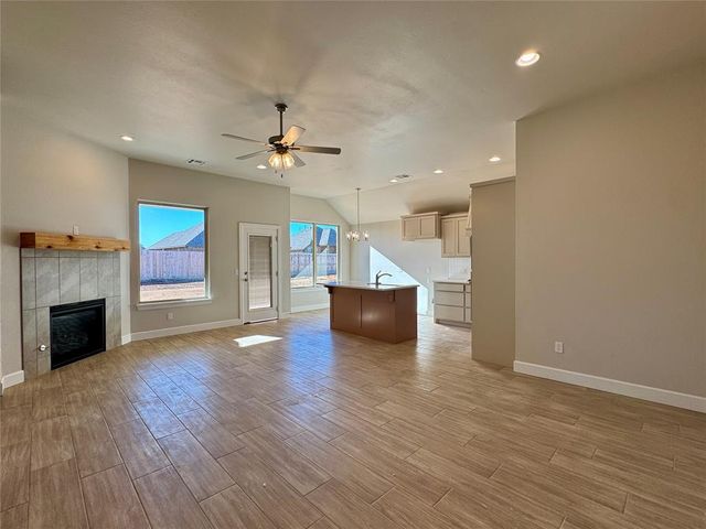 9336 NW 143rd Street, Yukon, OK 73099