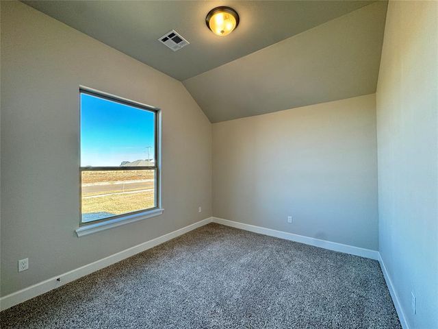 9336 NW 143rd Street, Yukon, OK 73099