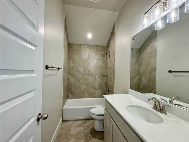 9336 NW 143rd Street, Yukon, OK 73099