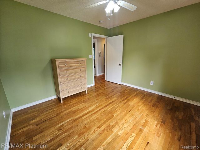 7257 Miller Road, Swartz Creek, MI 48473