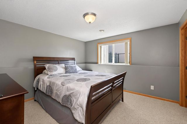 3520 Eagle Run Drive, West Fargo, ND 58078