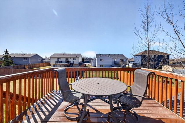 3520 Eagle Run Drive, West Fargo, ND 58078