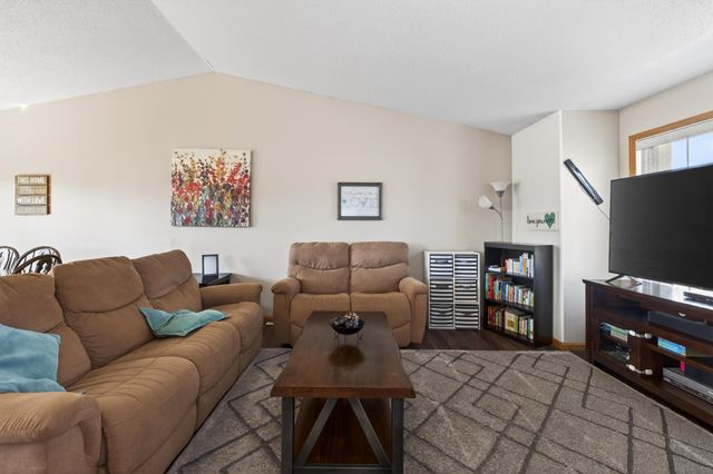 3520 Eagle Run Drive, West Fargo, ND 58078