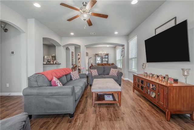 4004 Alford Street, College Station, TX 77845