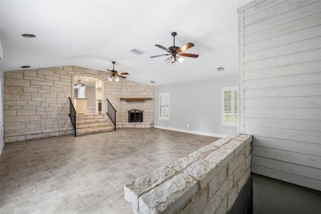 101 N Old Robinson Road, Robinson, TX 76706