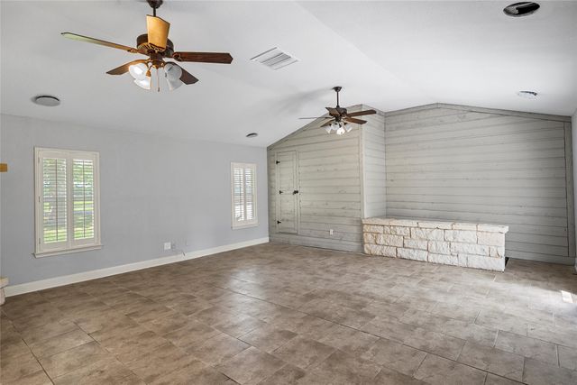 101 N Old Robinson Road, Robinson, TX 76706