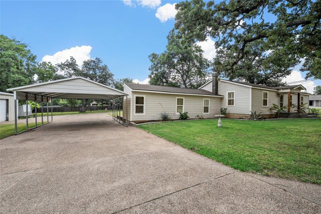 101 N Old Robinson Road, Robinson, TX 76706