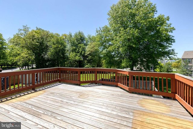 6 SANDVIEW CT, Baltimore, MD 21209