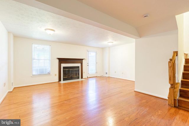 6 SANDVIEW CT, Baltimore, MD 21209