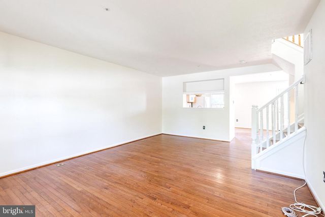 6 SANDVIEW CT, Baltimore, MD 21209