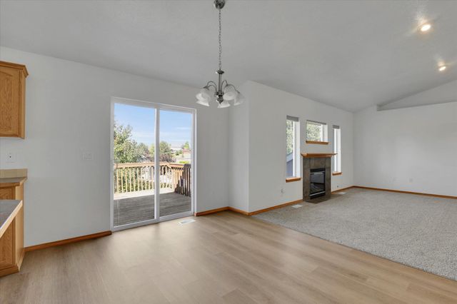 18215 E Crescent Dr, Greenacres, WA 99016