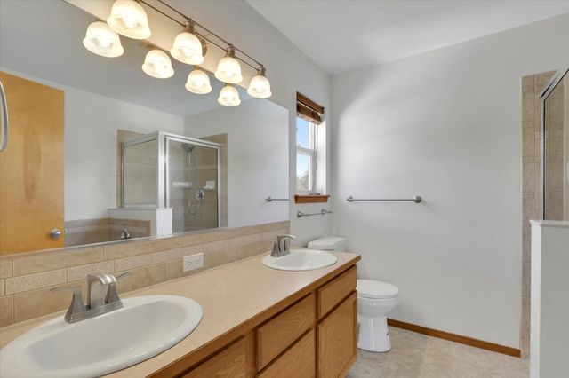 18215 E Crescent Dr, Greenacres, WA 99016