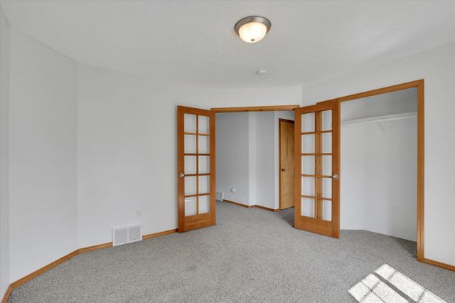18215 E Crescent Dr, Greenacres, WA 99016