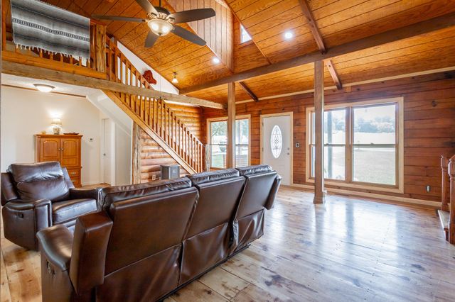 2195 Myers Road, Pikeville, TN 37367