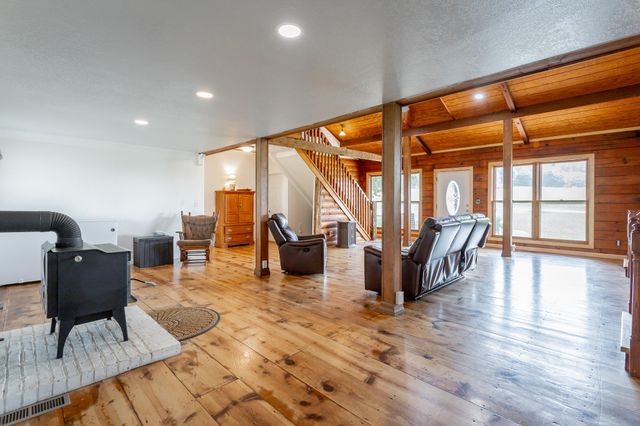 2195 Myers Road, Pikeville, TN 37367