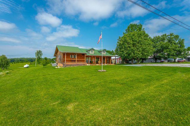 2195 Myers Road, Pikeville, TN 37367