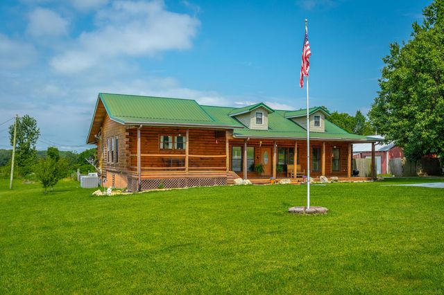 2195 Myers Road, Pikeville, TN 37367