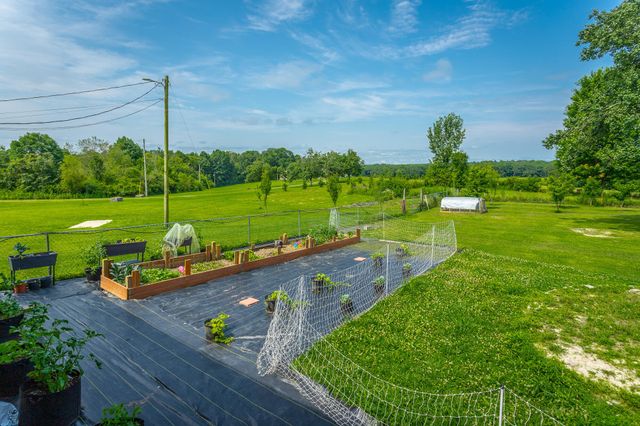 2195 Myers Road, Pikeville, TN 37367