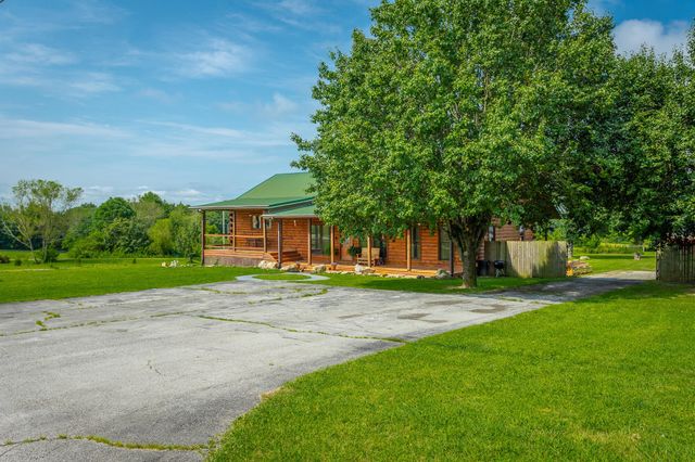 2195 Myers Road, Pikeville, TN 37367
