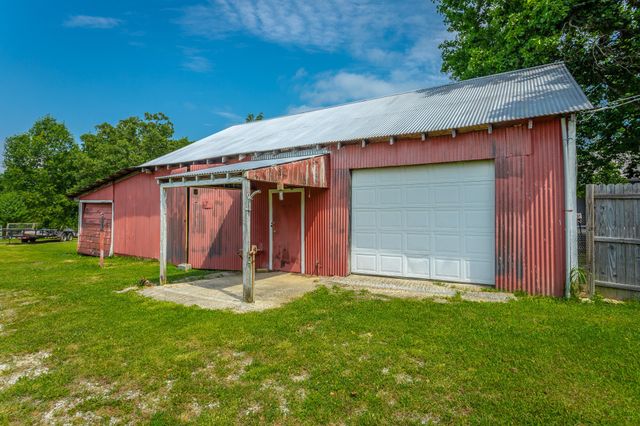 2195 Myers Road, Pikeville, TN 37367