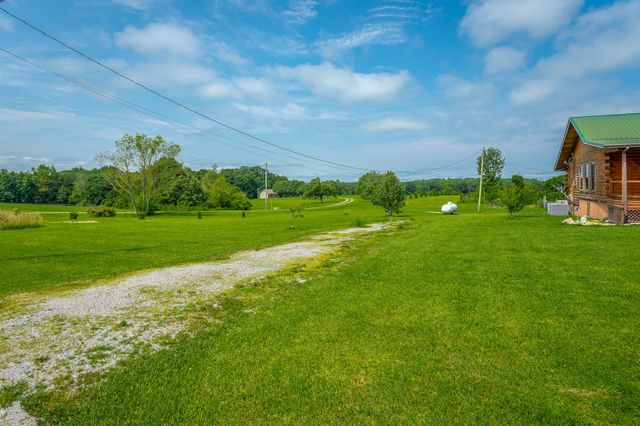 2195 Myers Road, Pikeville, TN 37367