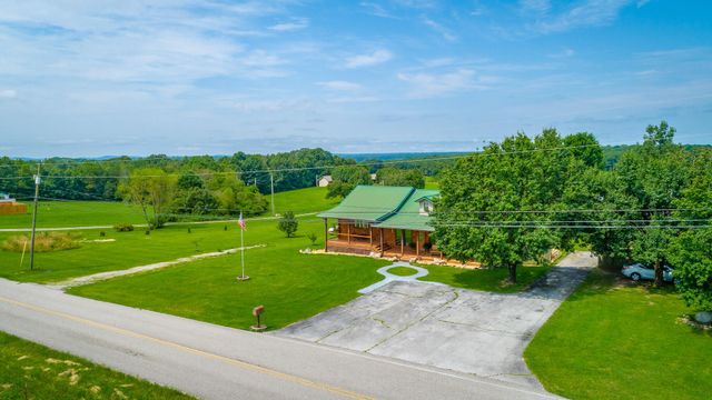 2195 Myers Road, Pikeville, TN 37367