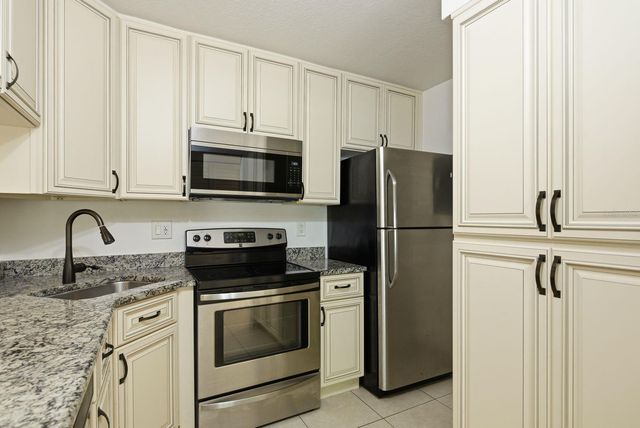 3134 LAKE PINE WAY H1, Tarpon Springs, FL 34688