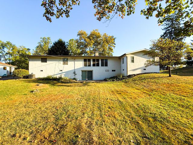 3335 Sycamore Knolls Drive, Columbus, OH 43219