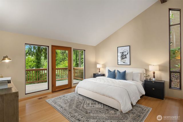 7931 E Mercer Way, Mercer Island, WA 98040