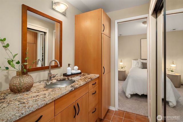 7931 E Mercer Way, Mercer Island, WA 98040